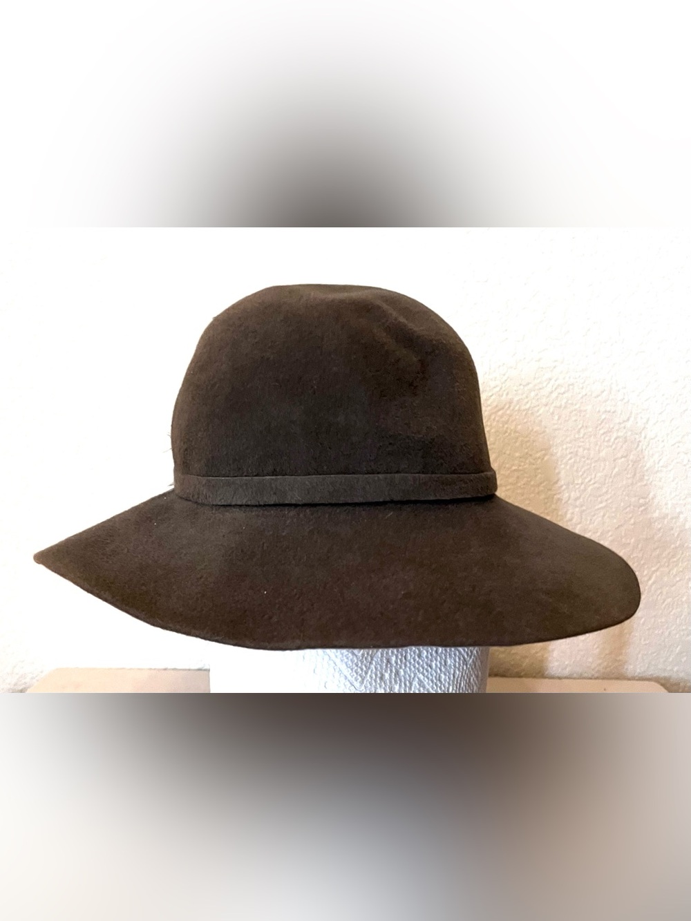 Vintage 1970 Women’s Gray Felt Fedora Hat - Classic Wide Brim